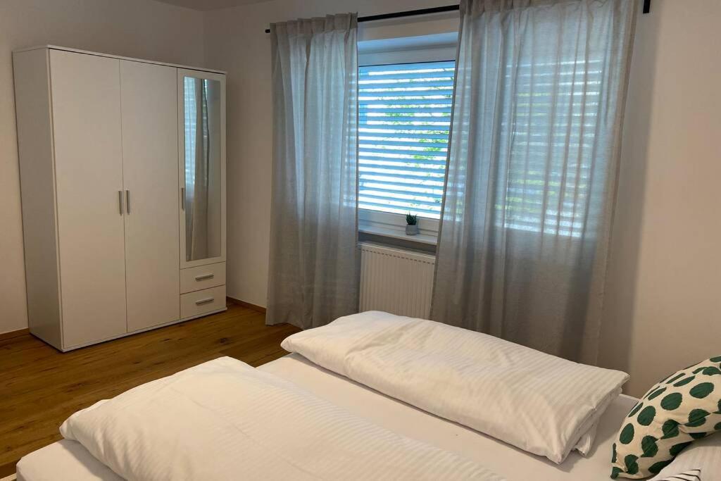 Wohnung 2 In Zentraler Lage Im Rheintal 거치즈 외부 사진